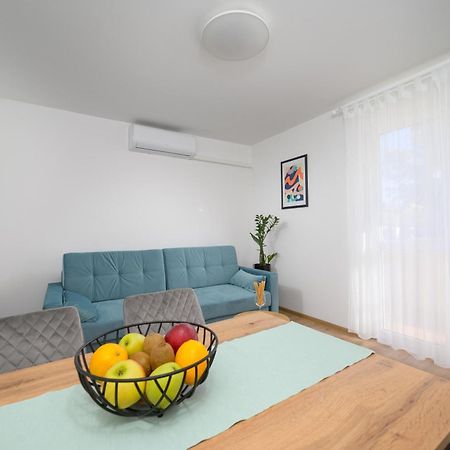 Apartment Pina Porec Ngoại thất bức ảnh